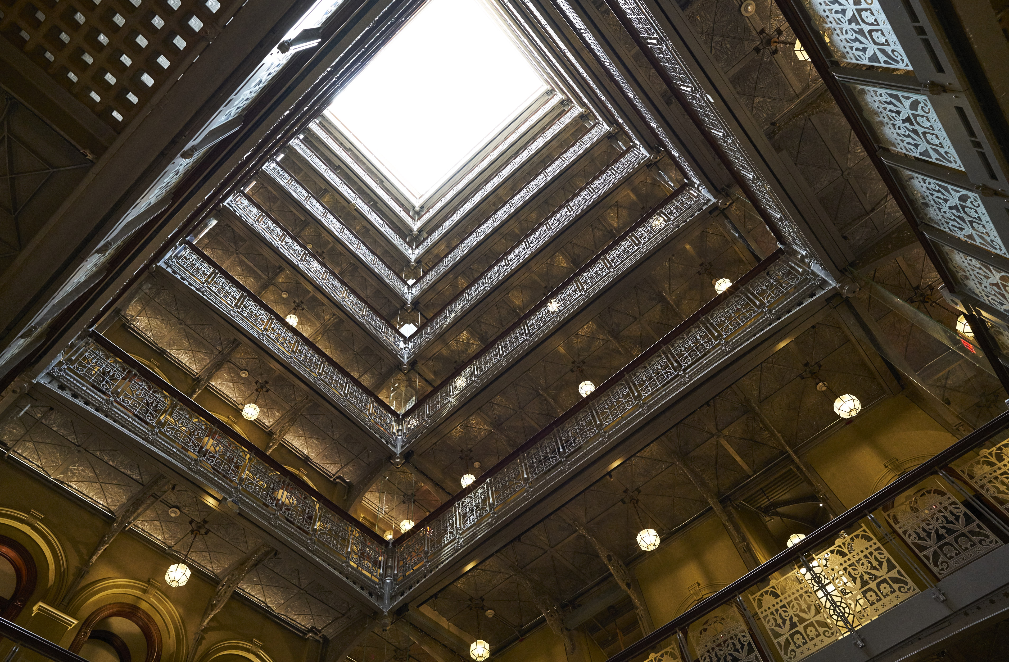 The Beekman - Atrium - Photo Bjorn Wallender