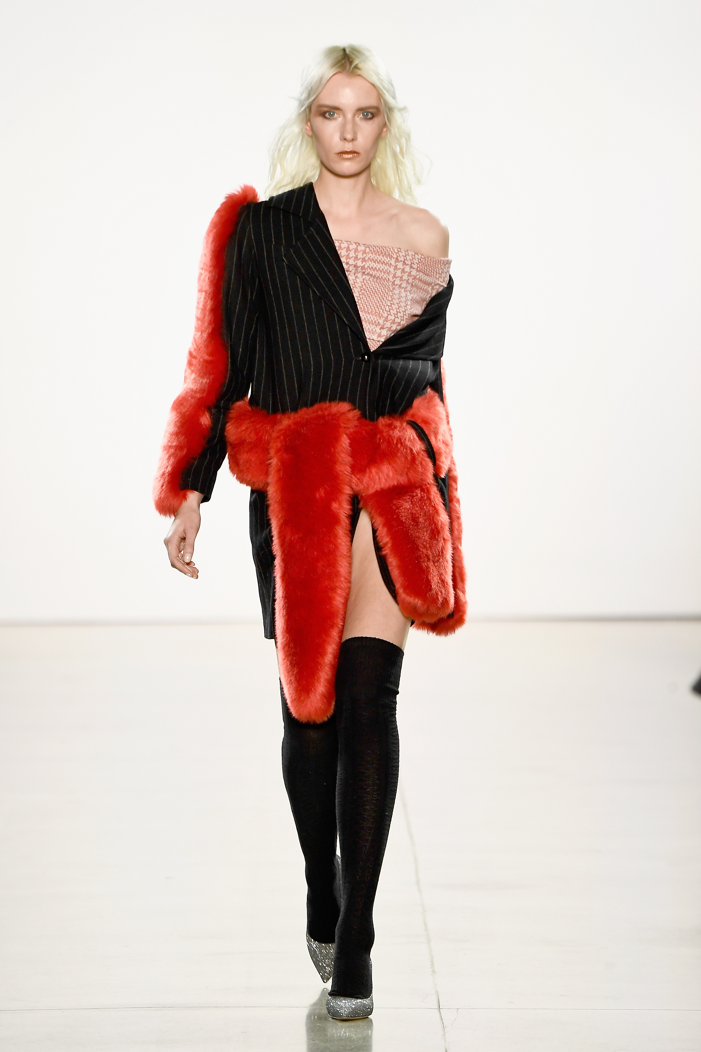 Vivienne Hu Fall Winter 2018 New York Fashion Week Runway Show