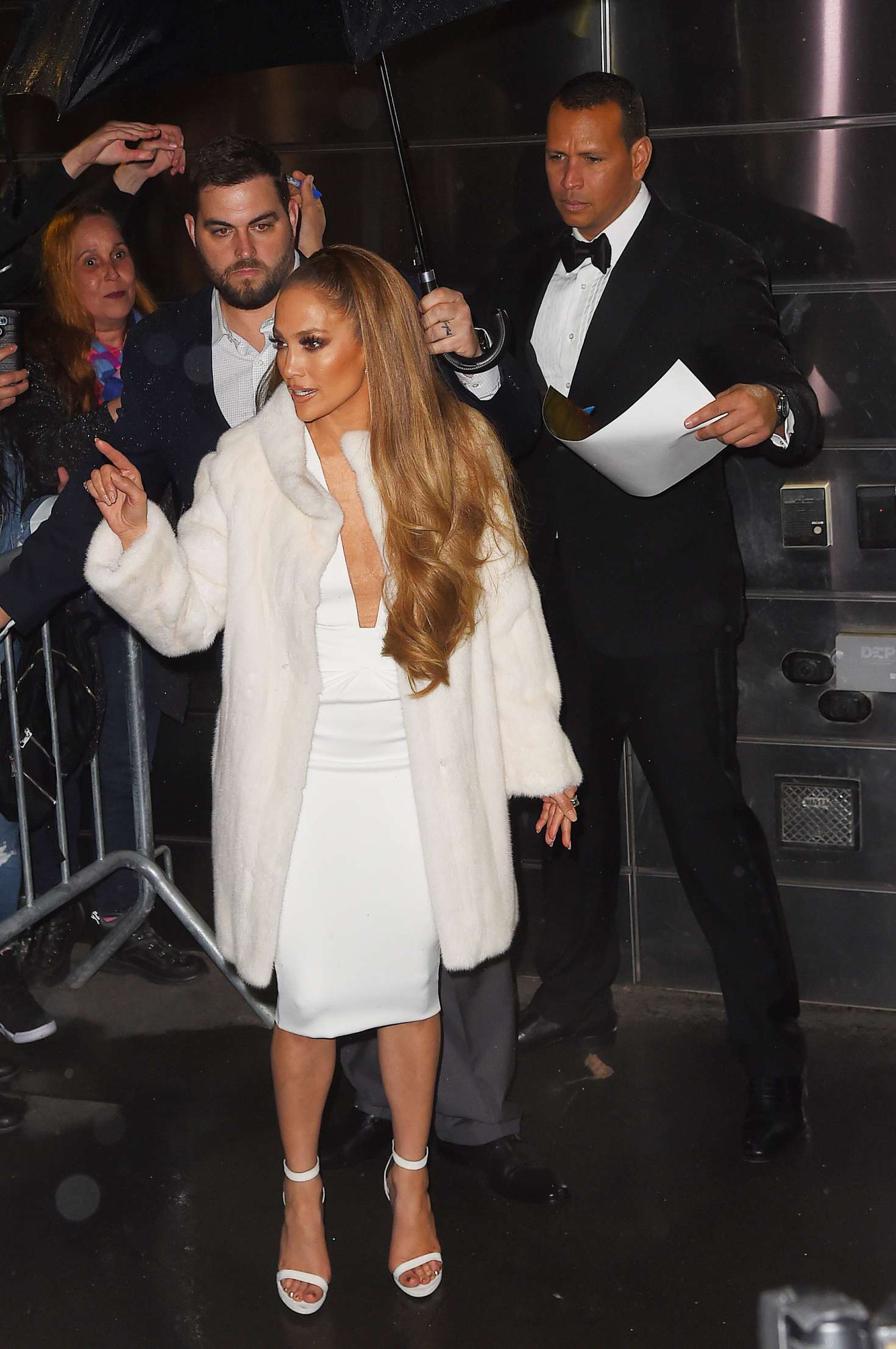 4beec35c8a42f19546721e216a52ab208f8b5d89