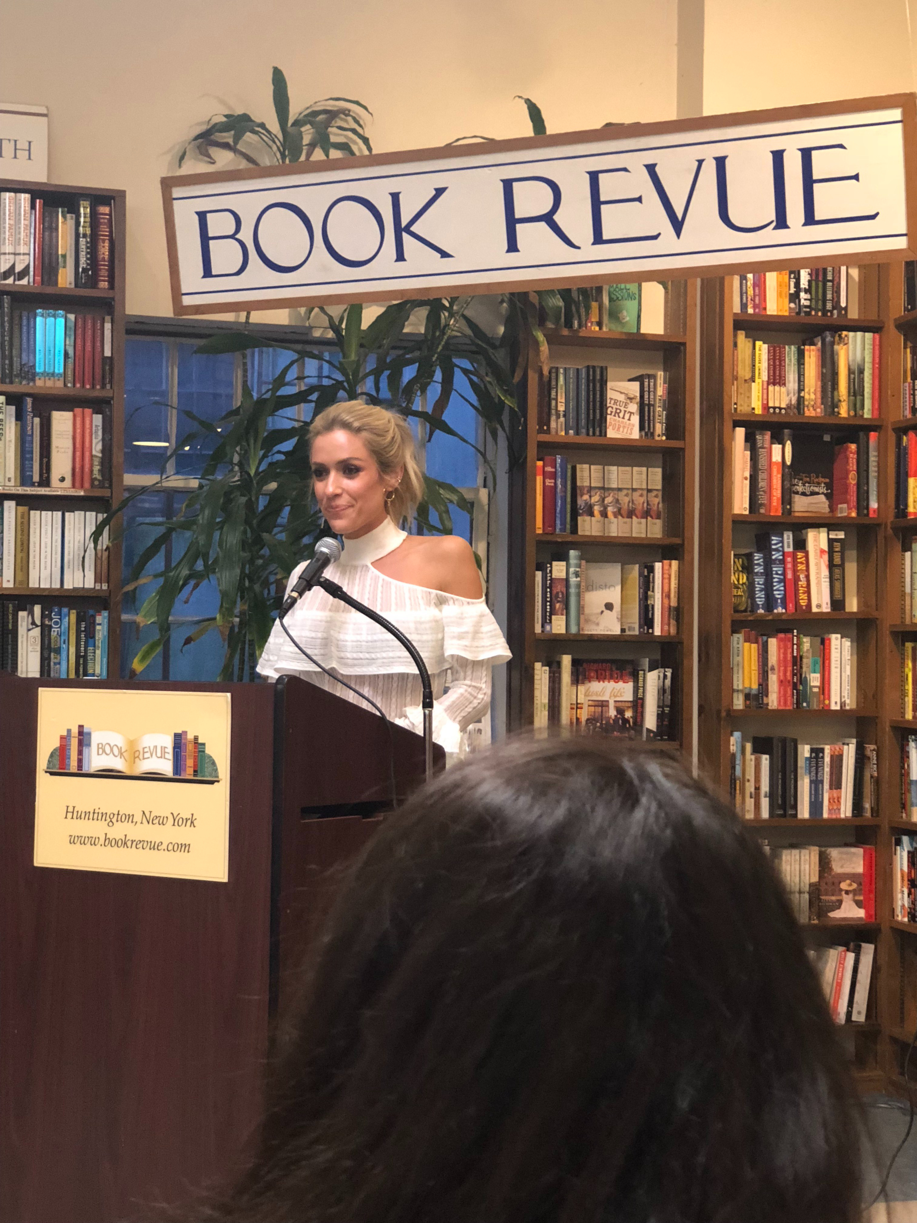 ZIQ9vF2lRlavZoznFqbVsA