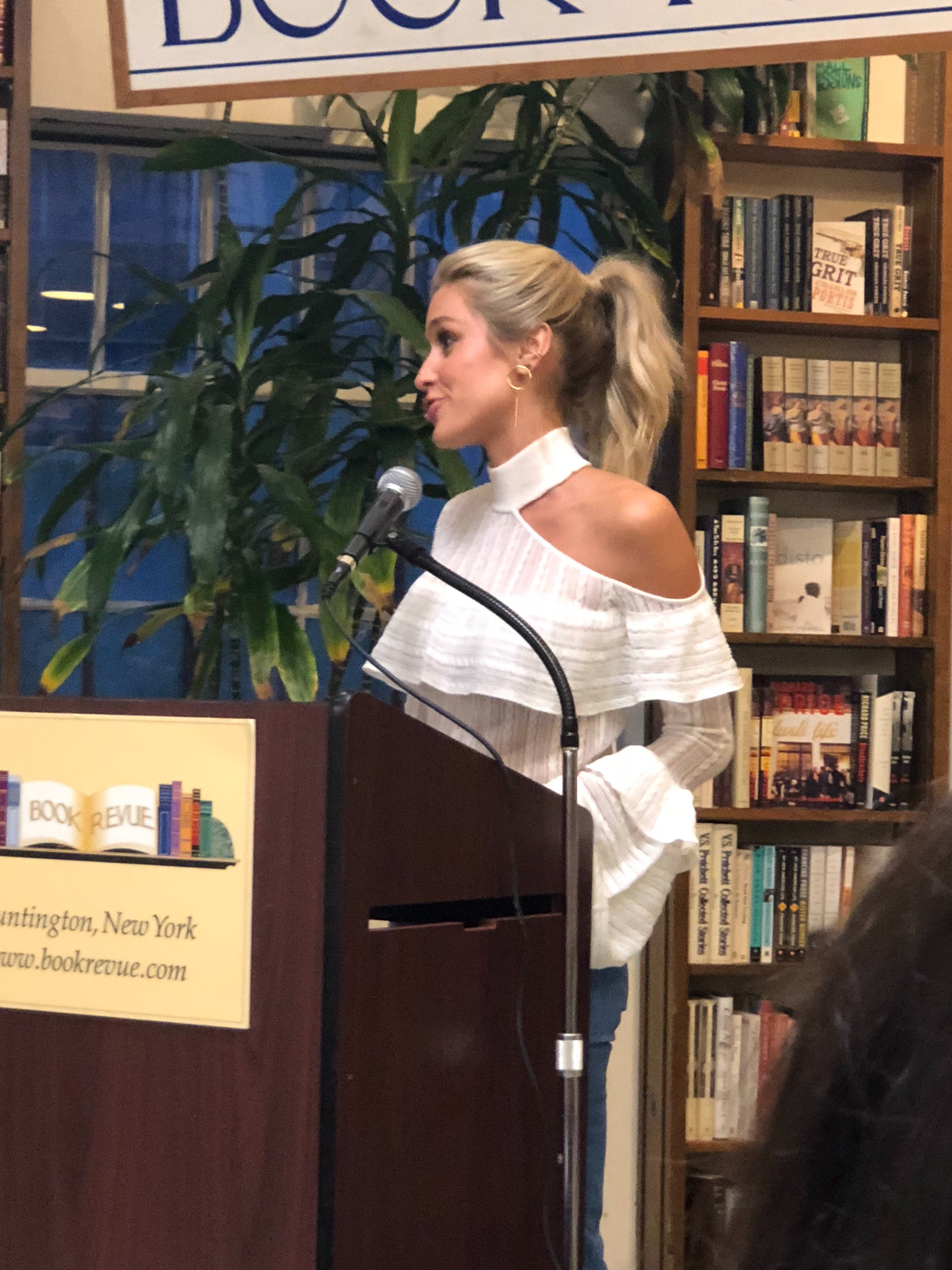 ZxpcUvyZRvqjlLLNjq%p8g